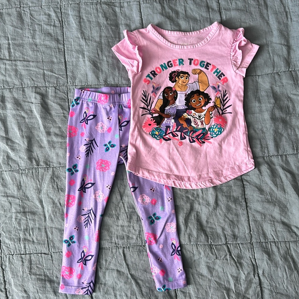 Disney Encanto toddler pajama set 2T